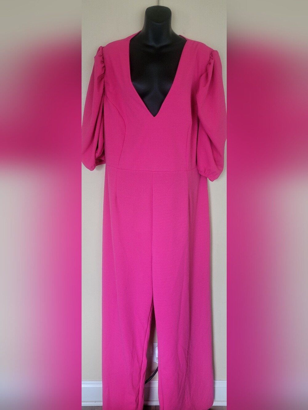 BOOHOO Women’s V-Neck Pink Jumpsuit with Puff Sleeves